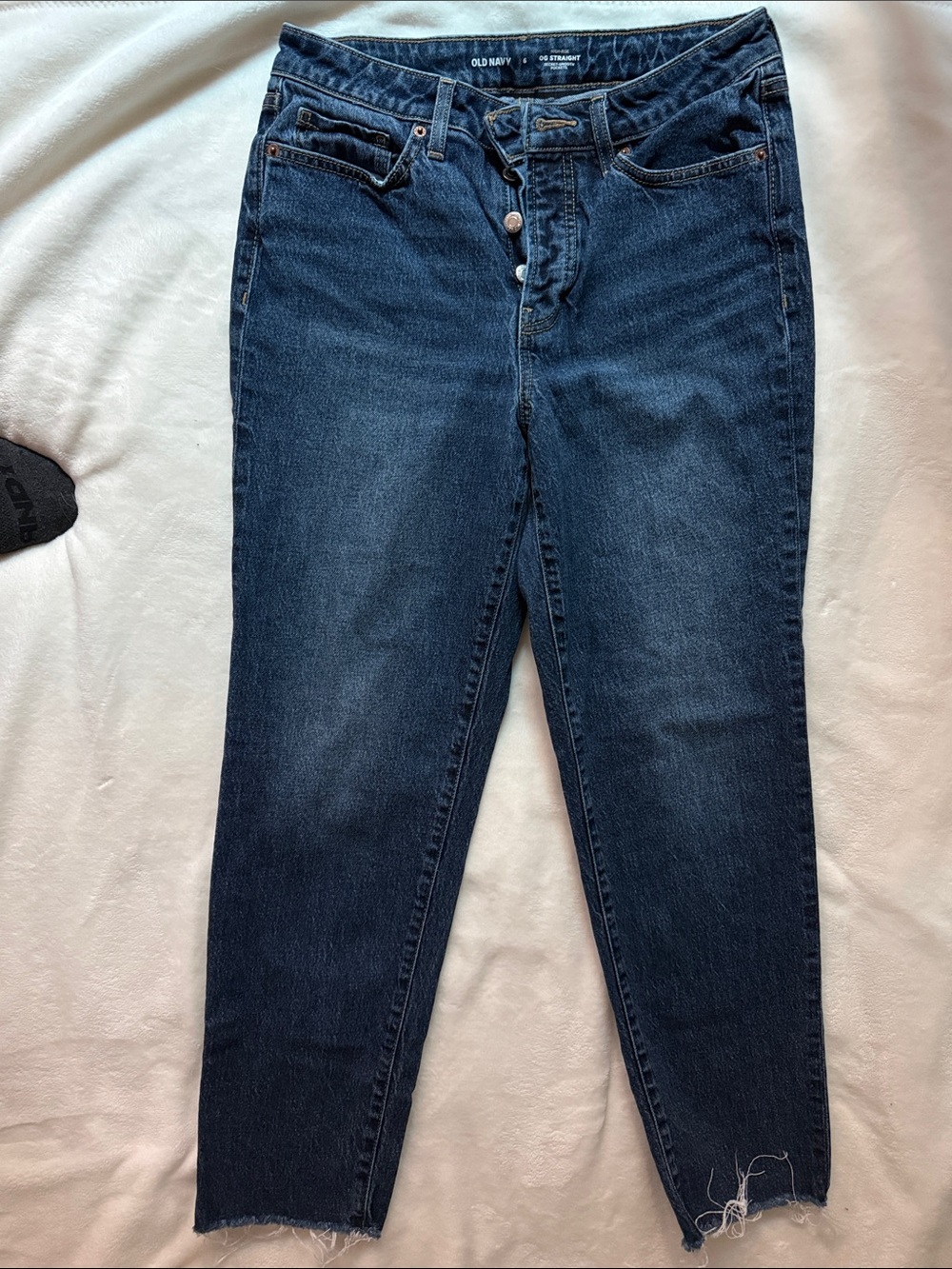 Old Navy Dark Indigo Raw-Hem Cropped Jeans